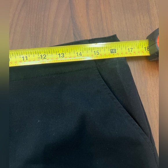 Lady Hagan Black Women's golf skort - Picture 5 of 10